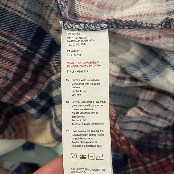 Birch and Stone Long Sleeved Plaid Flannel Button Down Shirt Size Large - Picture 7 of 7